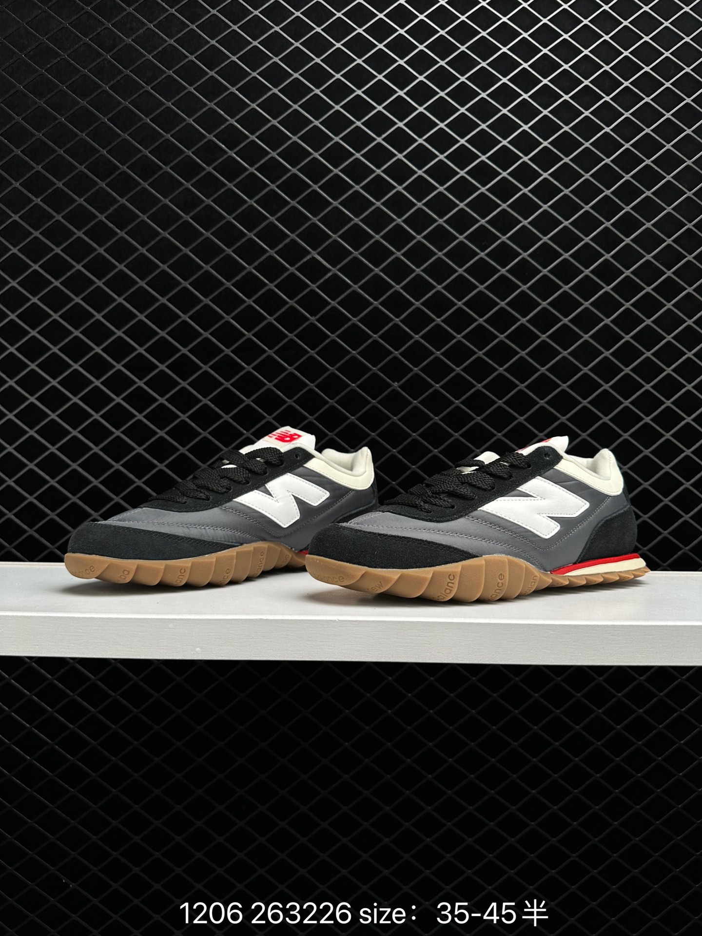 New Balance URC30